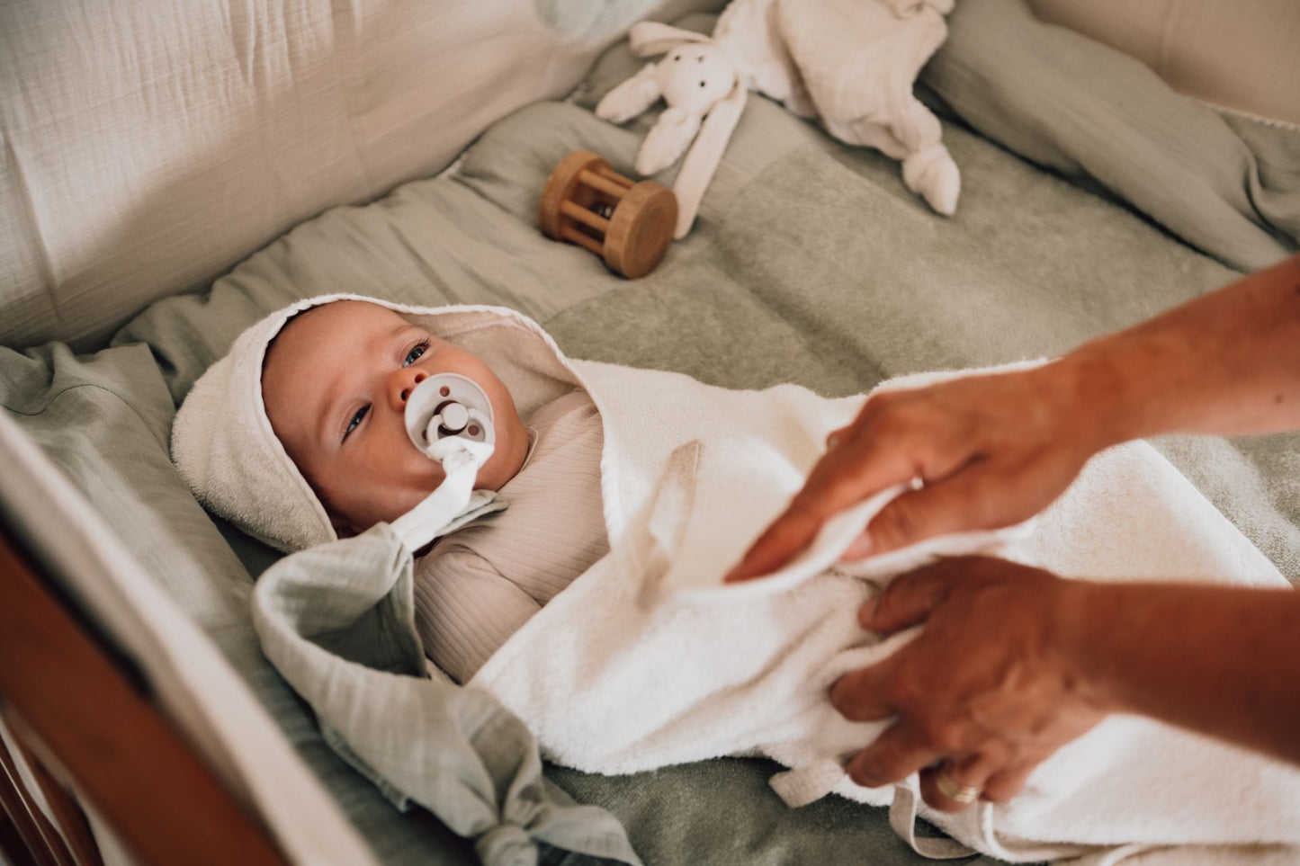 Koeka omslagdoek Newborn Dijon Daily Warm White