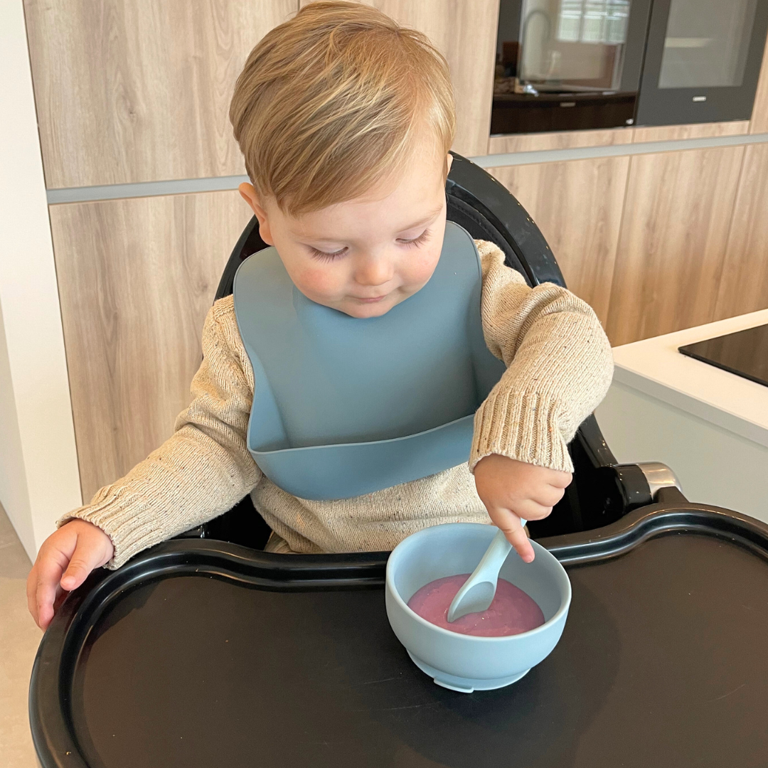 Mabebi kom met zuignap blauw