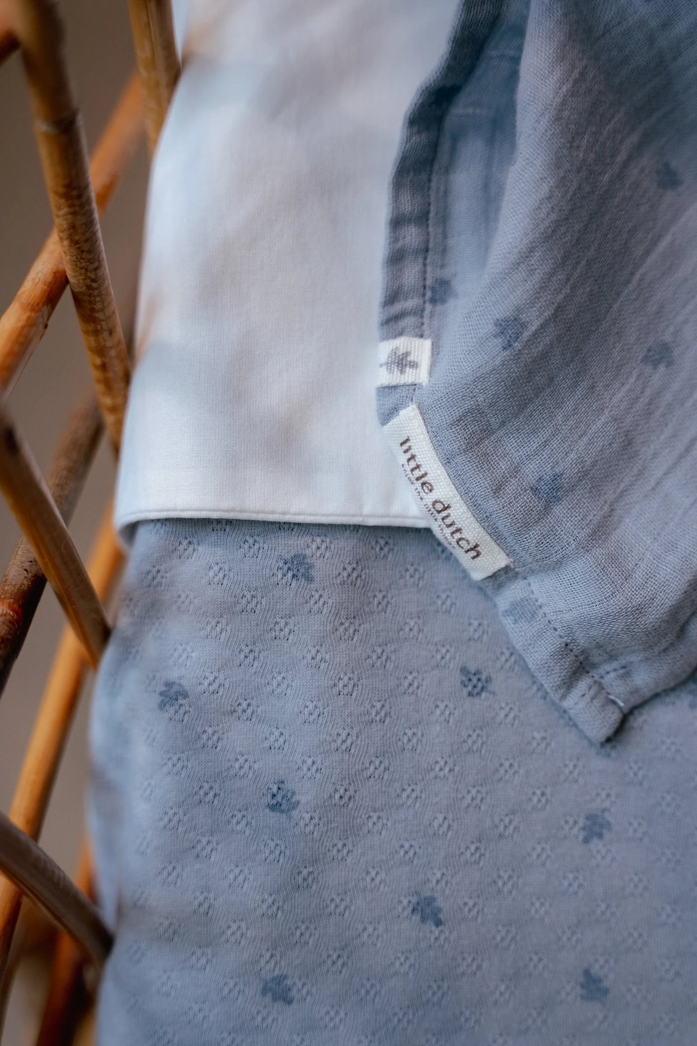 Wiegdeken blauw "Pure Denim Blue"