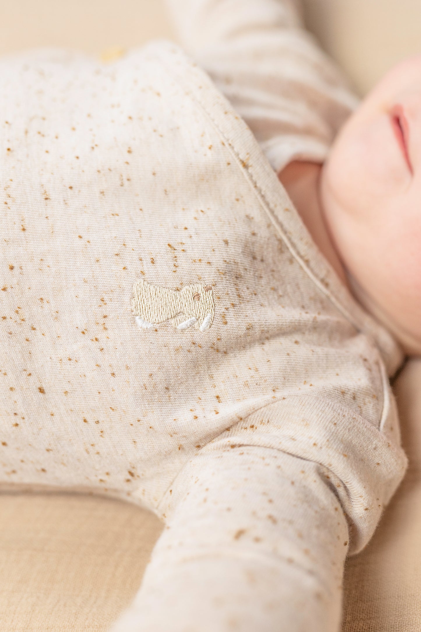 Little Dutch vestje overslag Nappy Sand