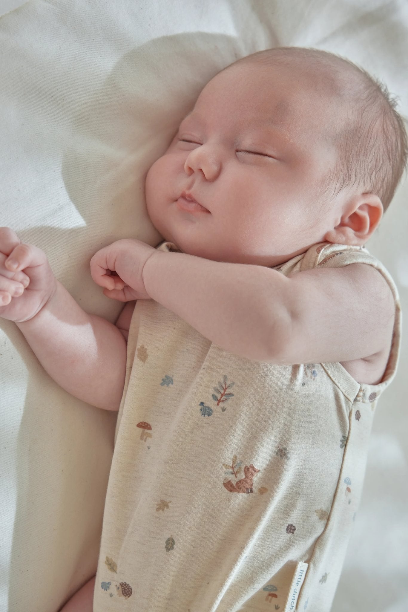 Romper mouwloos "Sand Melee"