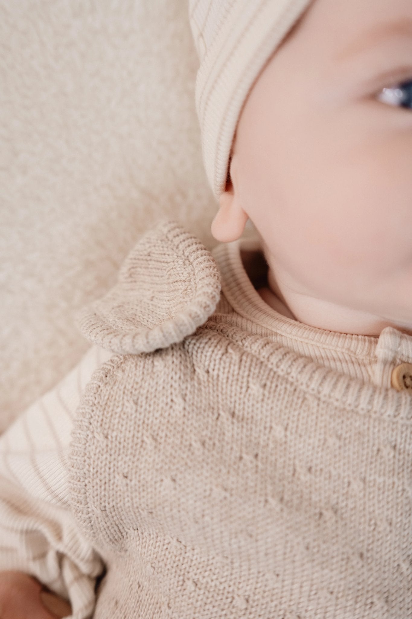 Gebreid boxpakje beige Little Goose