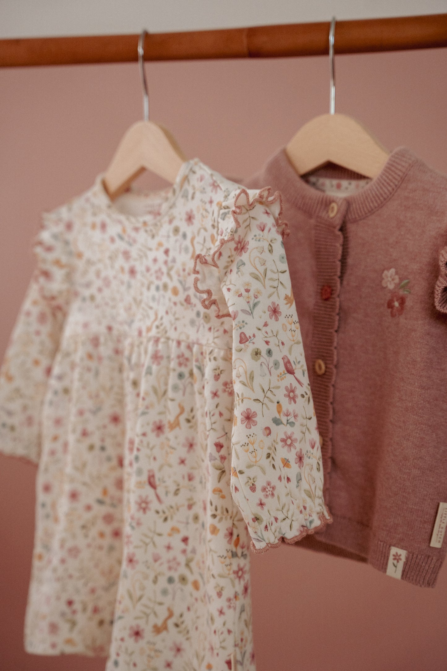 Gebreid vestje Fairy Pink maat 68